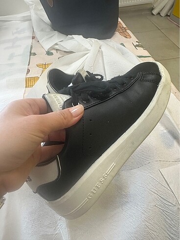 36 Beden siyah Renk Guess sneaker
