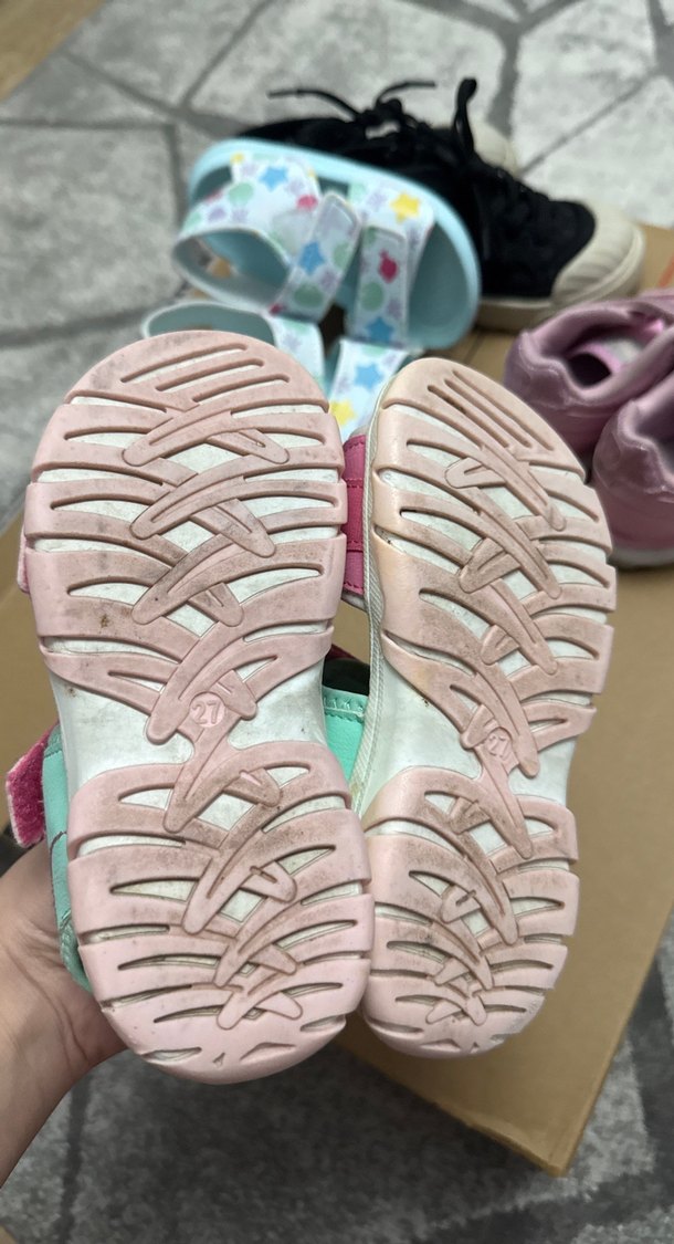 Kız Çocuk Pembe Tokalı Sandalet - Görsel 3