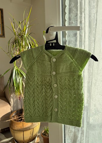 El Örgüsü Yeşil Düğmeli Yelek - Görsel 3