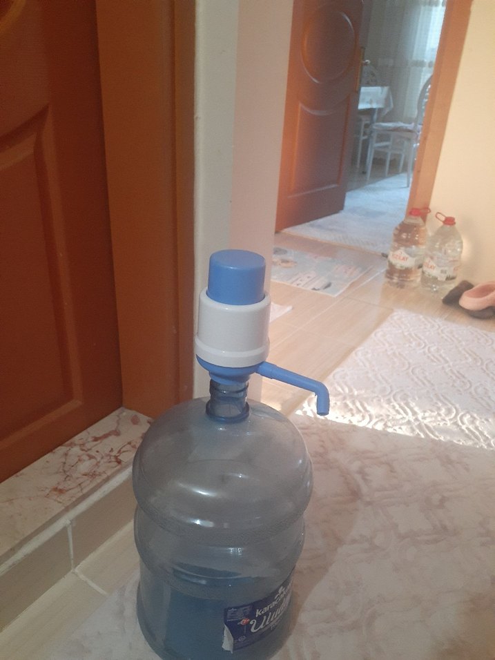 Mavi ve Gri Su Pompası ve bidonu - Görsel 2