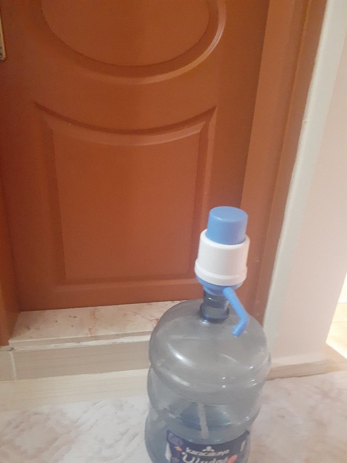 Mavi ve Gri Su Pompası ve bidonu - Görsel 3