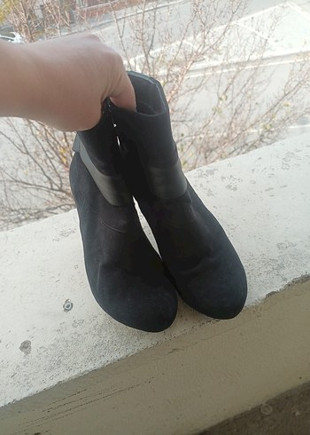 Siyah Süet Stiletto Topuklu Kadın Bot - Görsel 5