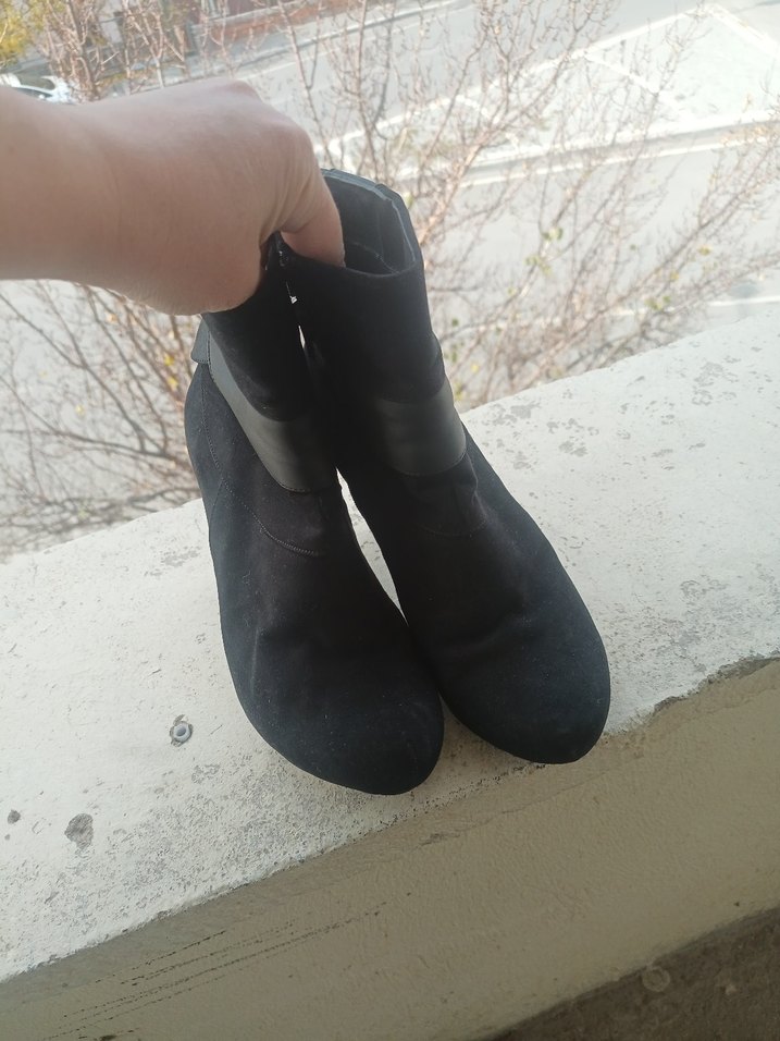 Siyah Süet Stiletto Topuklu Kadın Bot - Görsel 5