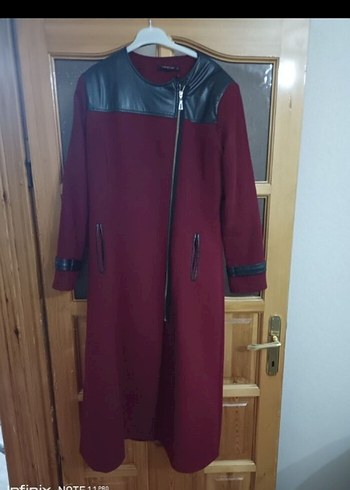 Bordo Deri Detaylı Uzun Kadın Kaban - Görsel 2