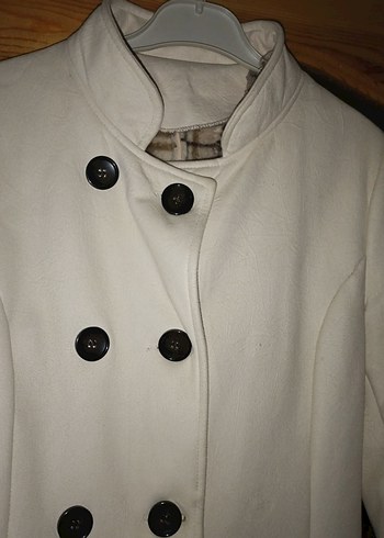 Düğmeli krem Kaban - Görsel 2