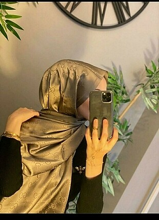 Gucci ipek şal