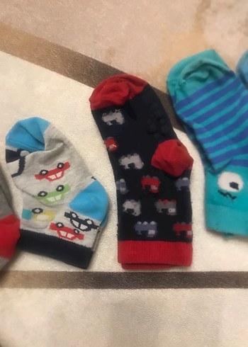 Renkli Desenli Erkek Çocuk Çorapları - Görsel 2