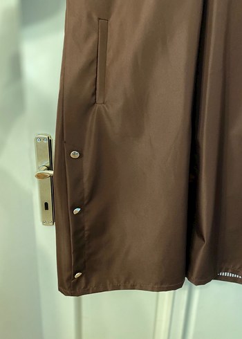Kahverengi Uzun Kadın Yağmurluk - Görsel 4
