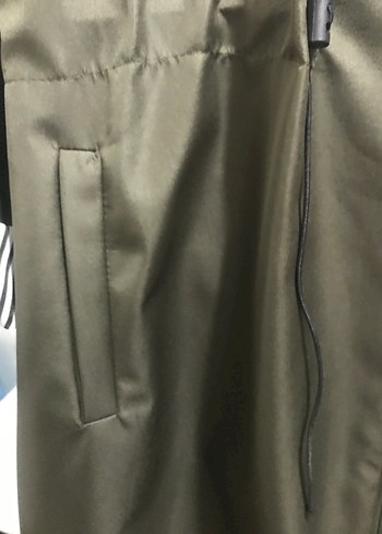 Haki Midi Boy Düğmeli Kadın Yağmurluk - Görsel 5