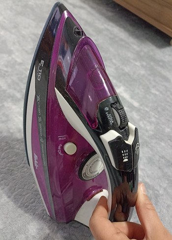 Ütü çalışır durumda Sadece alt tabanı temizlene bilir - Görsel 2