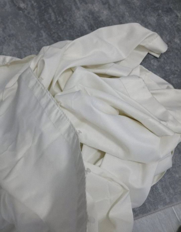 Perde Güneşlik saten perde 
Eni 380 cm
Boy 245 cm - Görsel 3