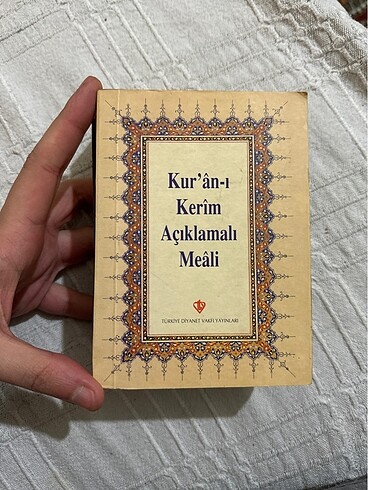 Beden 2 adet Kur?an-ı Kerim meali