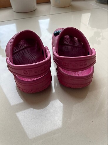 24 Beden kırmızı Renk Crocs Classic Kırmızı Unisex Çocuk Terlik