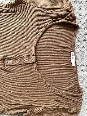 Addax Crop bluz