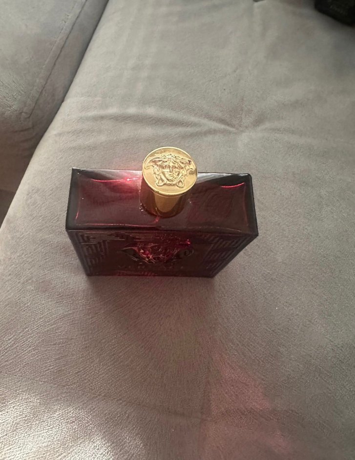 Versace Eros Flame Erkek Parfümü şişesi - Görsel 2