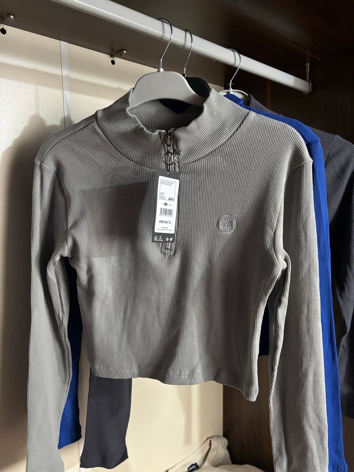 Fermuarlı Yüksek Yakalı Mor Sweatshirt - Görsel 3