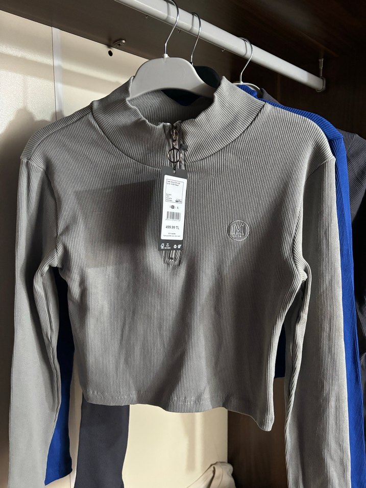 Gri Yarım Fermuarlı Yüksek Yakalı Kadın Sweatshirt - Görsel 2