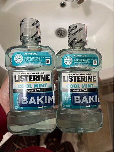 Listerine ağız bakım suyu