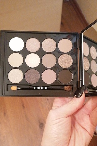 bobbi Brown