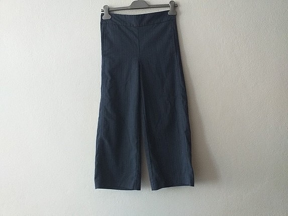 xs Beden mudo kumaş pantalon ve hm büzgülü crop tşört