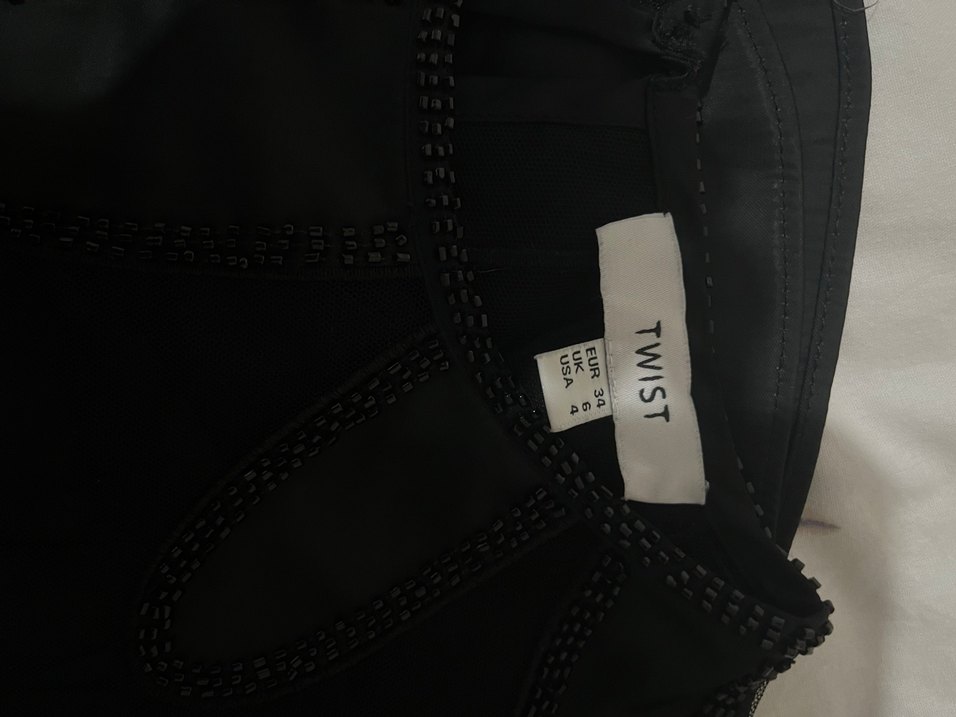 Boncuk işlemeli bluz - Görsel 4