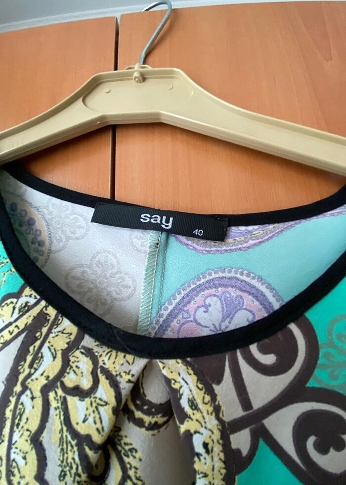 Kolsuz elbise - Görsel 3