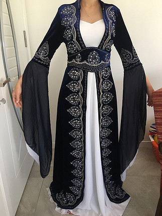 Lacivert taş işlemeli kaftan