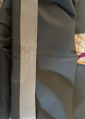 Oysho Yeşil şeritli tayt - Görsel 4