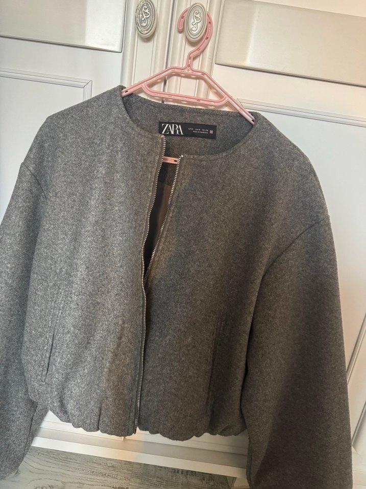 Zara Gri Kısa Fermuarlı Kadın bomber - Görsel 2