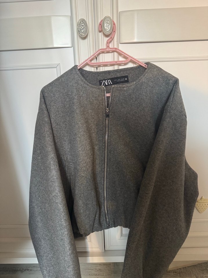 Zara Gri Kısa Fermuarlı Kadın bomber - Görsel 4