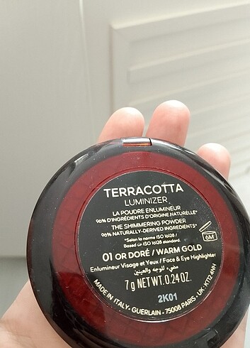 Beden GUERLAIN TERRACOTA AYDINLATICI PUDRA