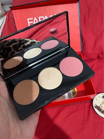 Farmasi ALLIK&BRONZER&HIGHLİHTER PALETİ