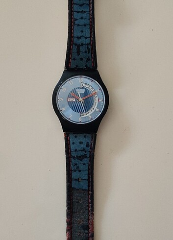 Swatch 2005'lerden RETRO SWATCH 37.5mm ERKEK SİYAH PLASTİK KUVARS GÜN-D