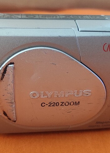  Beden Renk Olympus Camedia C-220 Zoom 2.0MP Compact Digital Camera Silver. 