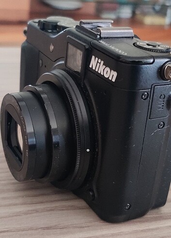 Nikon Coolpix P7000. Cihaz çok çok temiz.