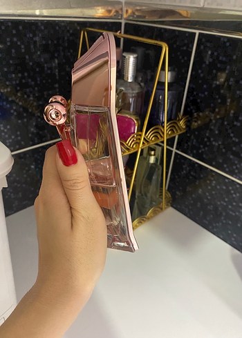 212 kadın Parfümü, Parlak Altın Renk - Görsel 2