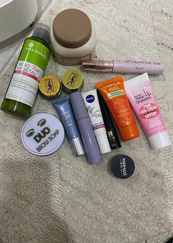 Pastel Tonlarda Makyaj Ürünleri Seti - Görsel 2