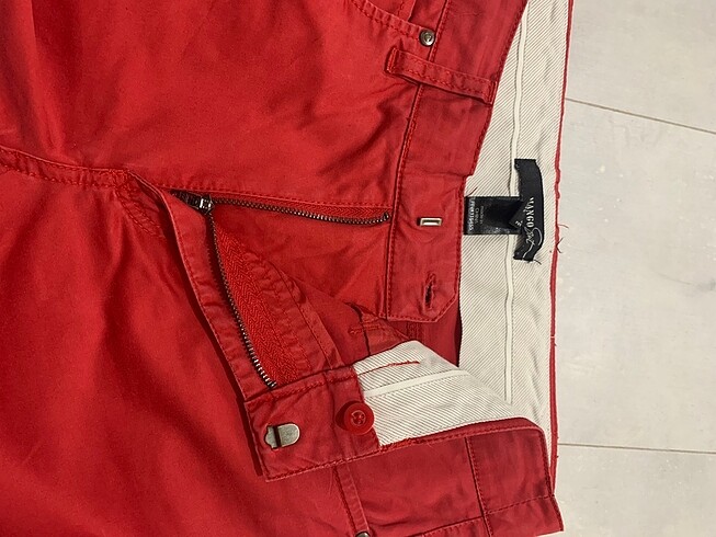 38 Beden kırmızı Renk MNG kumaş pantolon