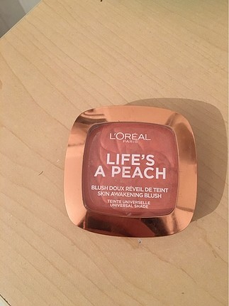 Loreal life is a peach allık