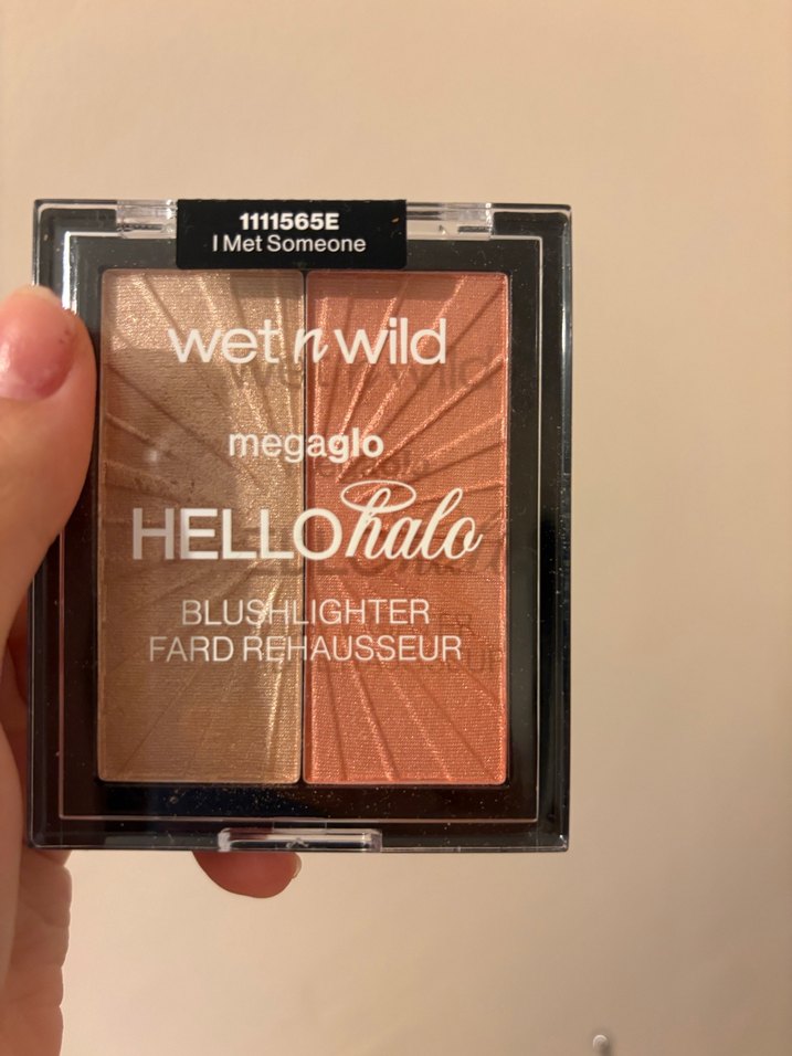 Wet n Wild Hello Halo Aydınlatıcı ve Allık - Görsel 2