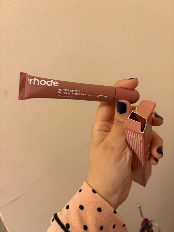 Rhode Pastel Bej Dudak Parlatıcısı - Görsel 2