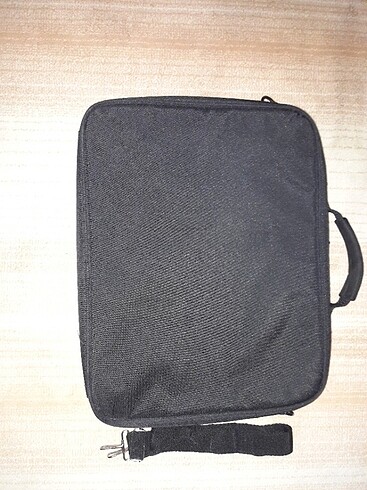 Diğer Targus laptop çantası