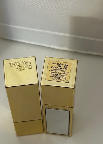  Beden Estee Lauder Koyu pembe Ruj
