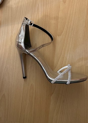 39 Beden gri Renk Gümüş Renkli Desenli Stiletto Topuklu Ayakkabı