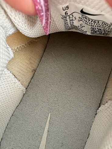 36,5 Beden Nike m2k techno