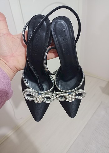Siyah Parlak Taşlı Stiletto Topuklu Kadın Ayakkabı - Görsel 2
