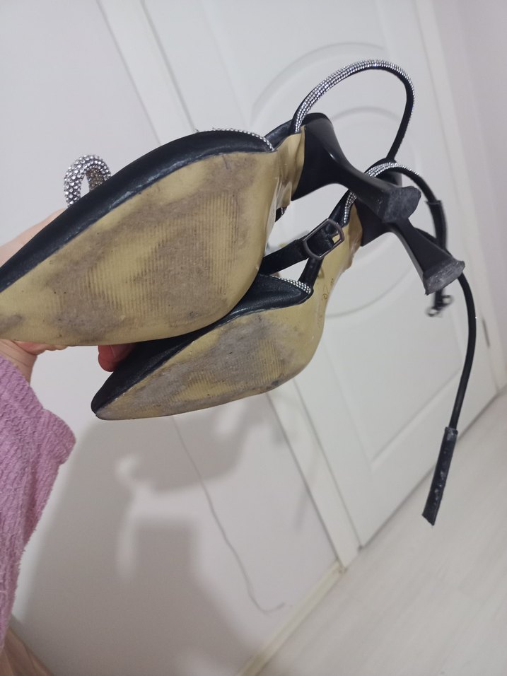 Siyah Parlak Taşlı Stiletto Topuklu Kadın Ayakkabı - Görsel 4