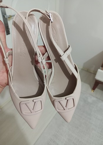 Bej Tokalı İnce Topuklu Kadın Ayakkabı - Görsel 2