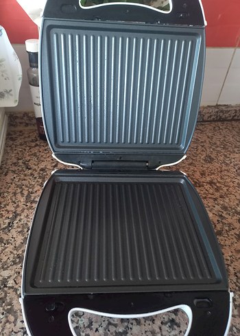 Beden Renk Goldmaster Beyaz Parlak Tost Makinesi