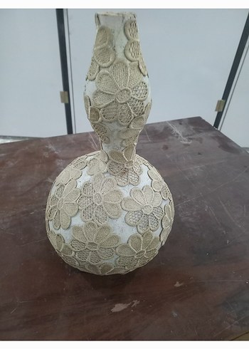 Bej Dantel Detaylı Vazo - Görsel 2